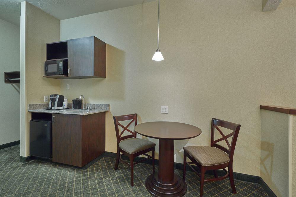 La Quinta Inn & Suites By Wyndham Springfield Esterno foto