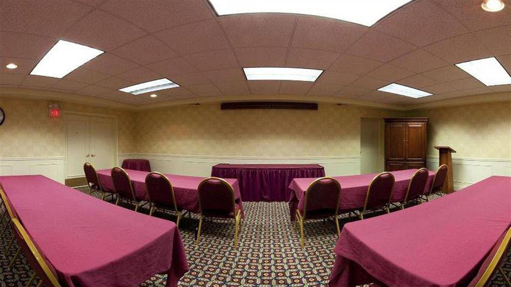 La Quinta Inn & Suites By Wyndham Springfield Esterno foto