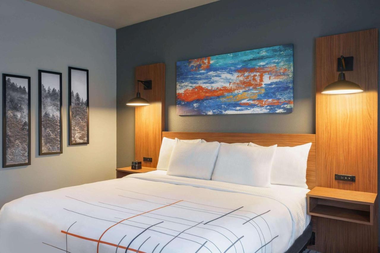 La Quinta Inn & Suites By Wyndham Springfield Esterno foto