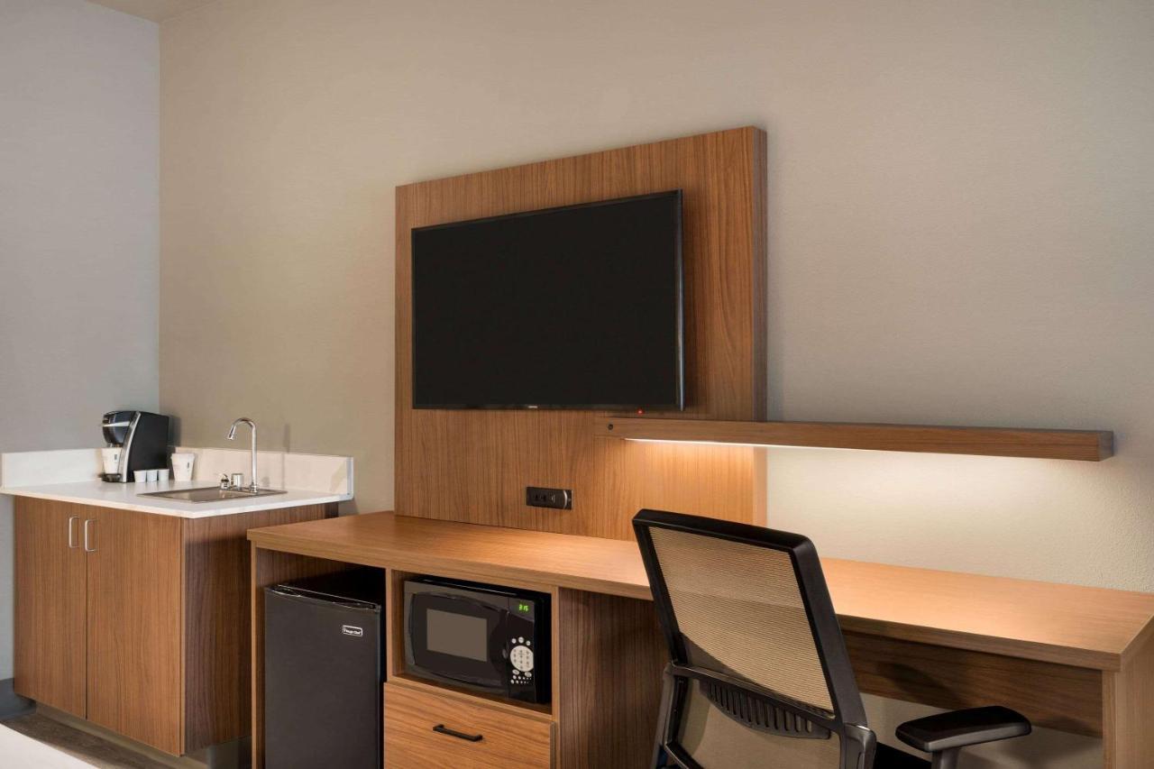La Quinta Inn & Suites By Wyndham Springfield Esterno foto