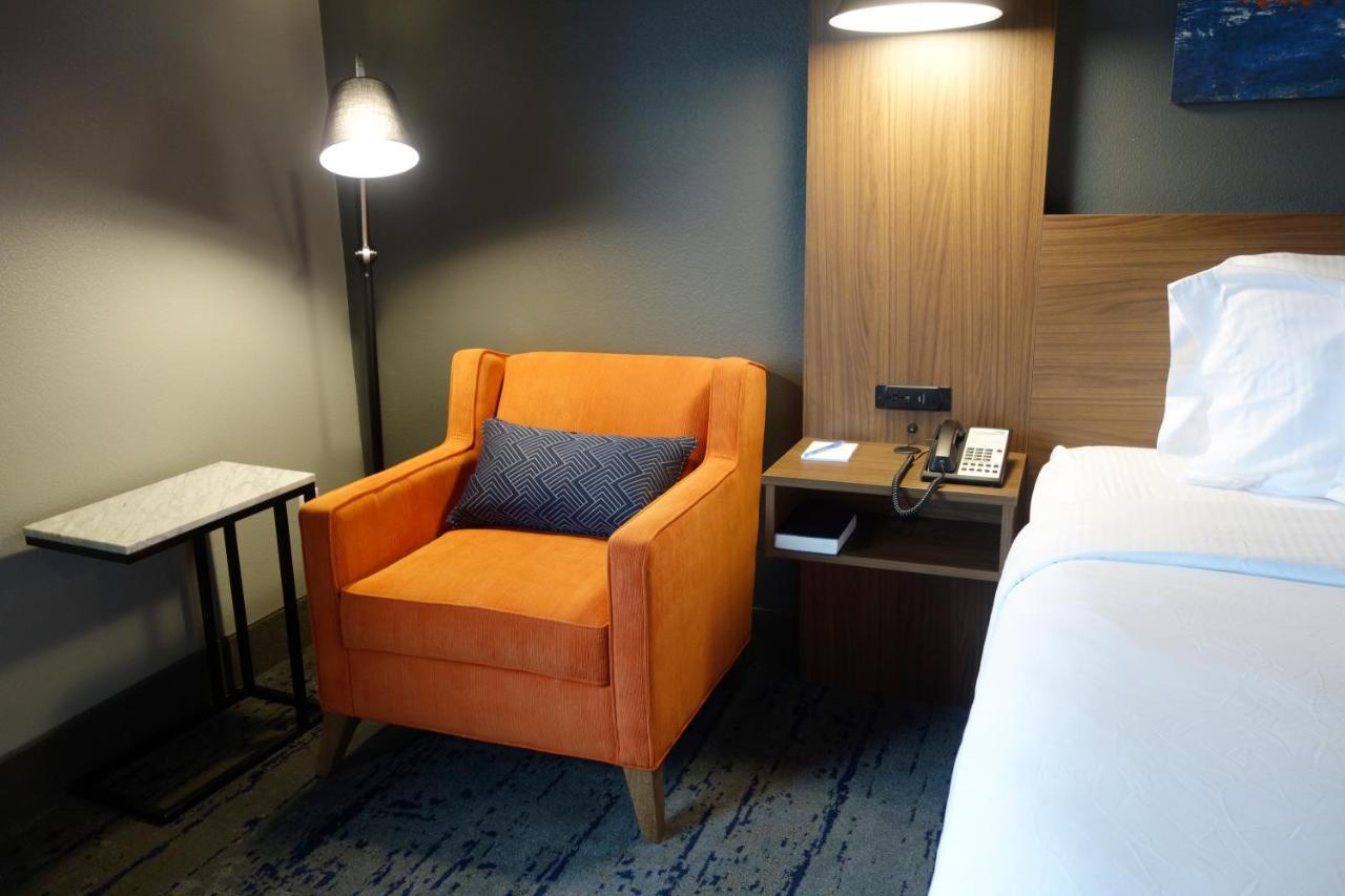 La Quinta Inn & Suites By Wyndham Springfield Esterno foto