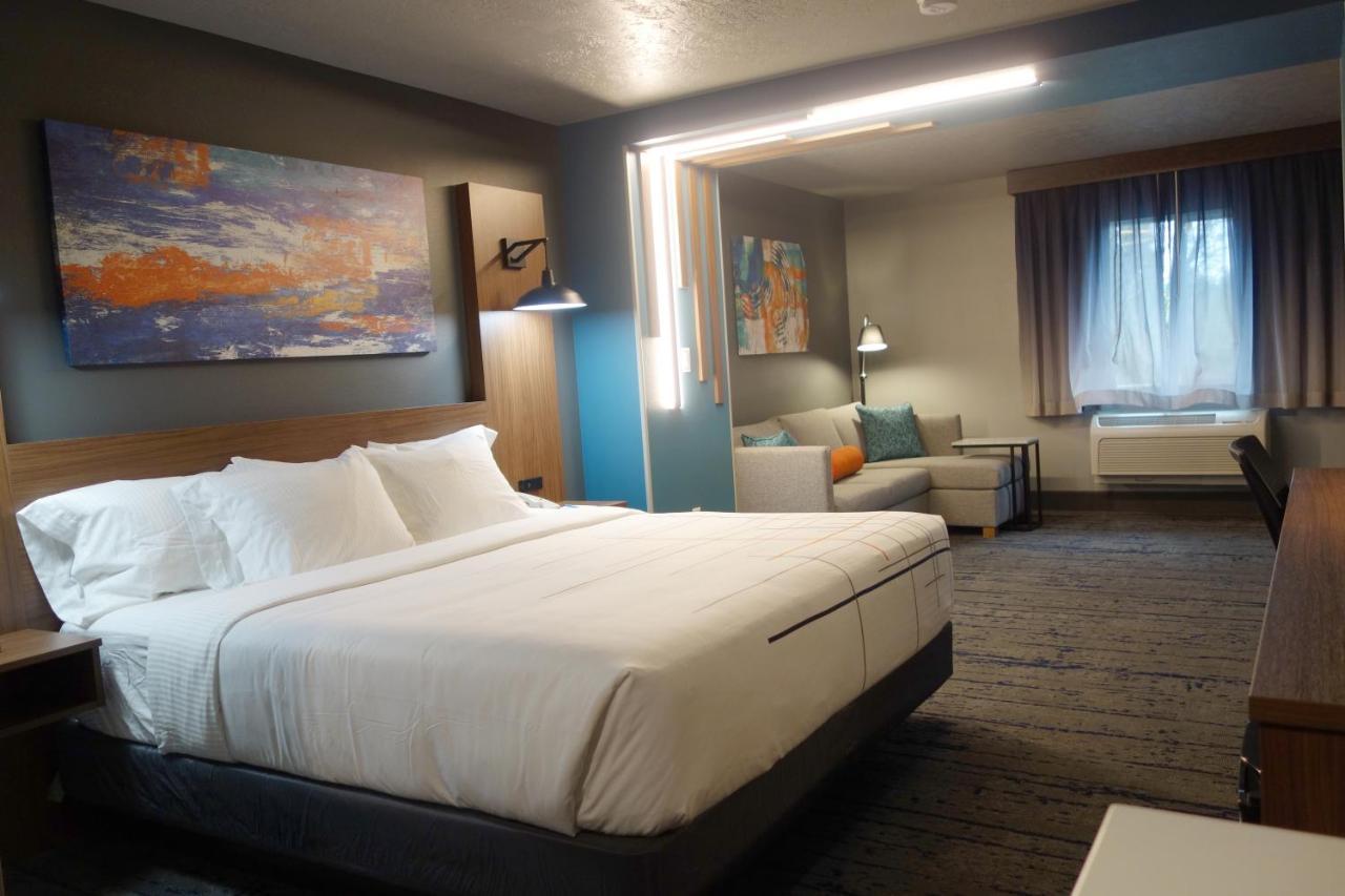 La Quinta Inn & Suites By Wyndham Springfield Esterno foto